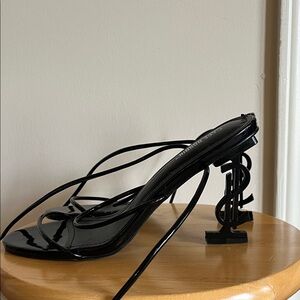 Vintage Black Strappy Heels size 9